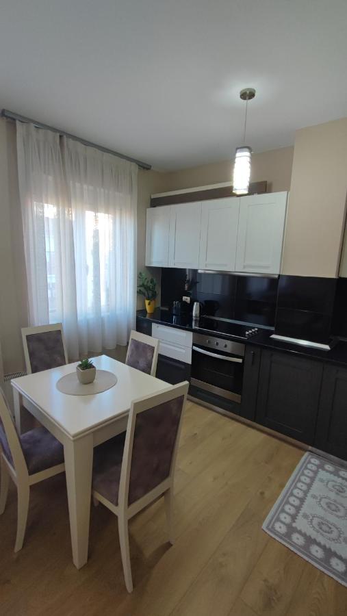 Tirana New Bazaar-Apartment 1 Zewnętrze zdjęcie